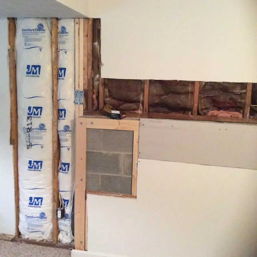 Wall insulation replacement during Structural Drying in New London